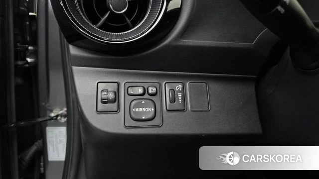 Toyota Prius C id 4988237 из Кореи 9