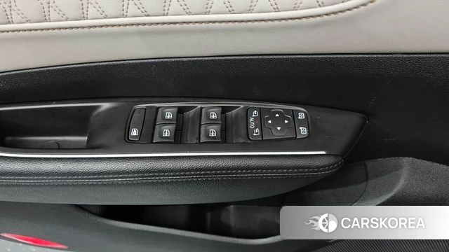 Renault Korea (Samsung) The New SM6 id 5013092 из Кореи 9