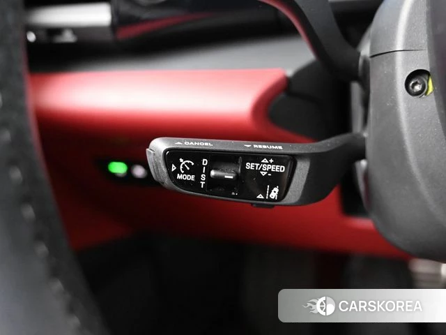 Porsche Makan EV id 4964274 из Кореи 9