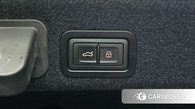 Audi New A6 id 5048598 из Кореи 9