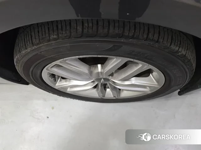 Genesis G70 id 3656954 из Кореи 9