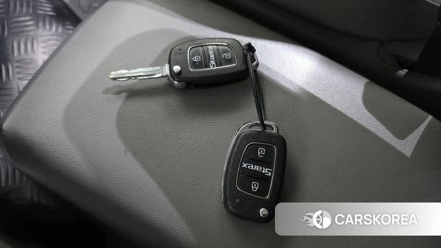 Hyundai Grand Starex id 4658421 из Кореи 9