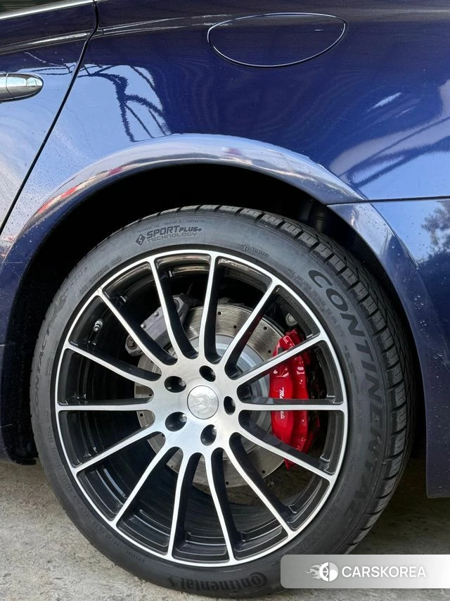 Maserati Quattroporte id 5004606 из Кореи 9