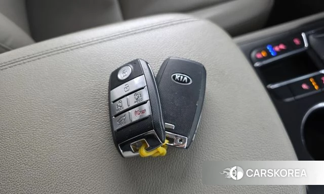 Kia The New Carnival id 4960347 из Кореи 9