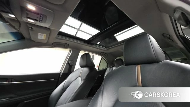 Toyota Camry (XV70) id 4595839 из Кореи 9