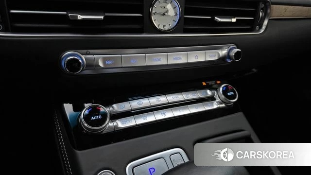 Genesis G90 id 5004308 из Кореи 9