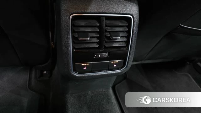 Volkswagen The New Passat id 4983127 из Кореи 9