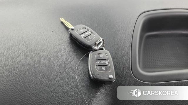 Hyundai The New Grand Starex id 5023583 из Кореи 9