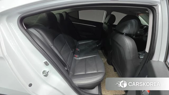Hyundai The New Avante AD id 4998319 из Кореи 9