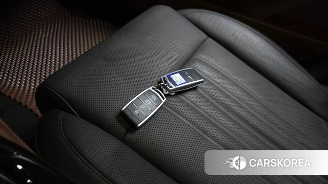 Genesis G90 id 5035545 из Кореи 9