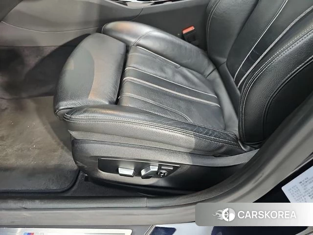 BMW 5 Series (G30) id 5036083 из Кореи 9