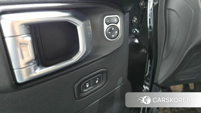 Jeep Wrangler (JL) id 4937474 из Кореи 9