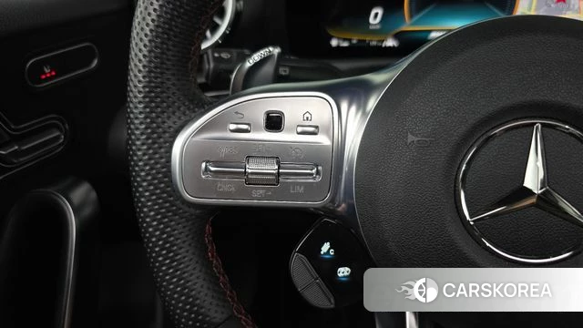 Mercedes-Benz A-Class W177 id 4917048 из Кореи 9