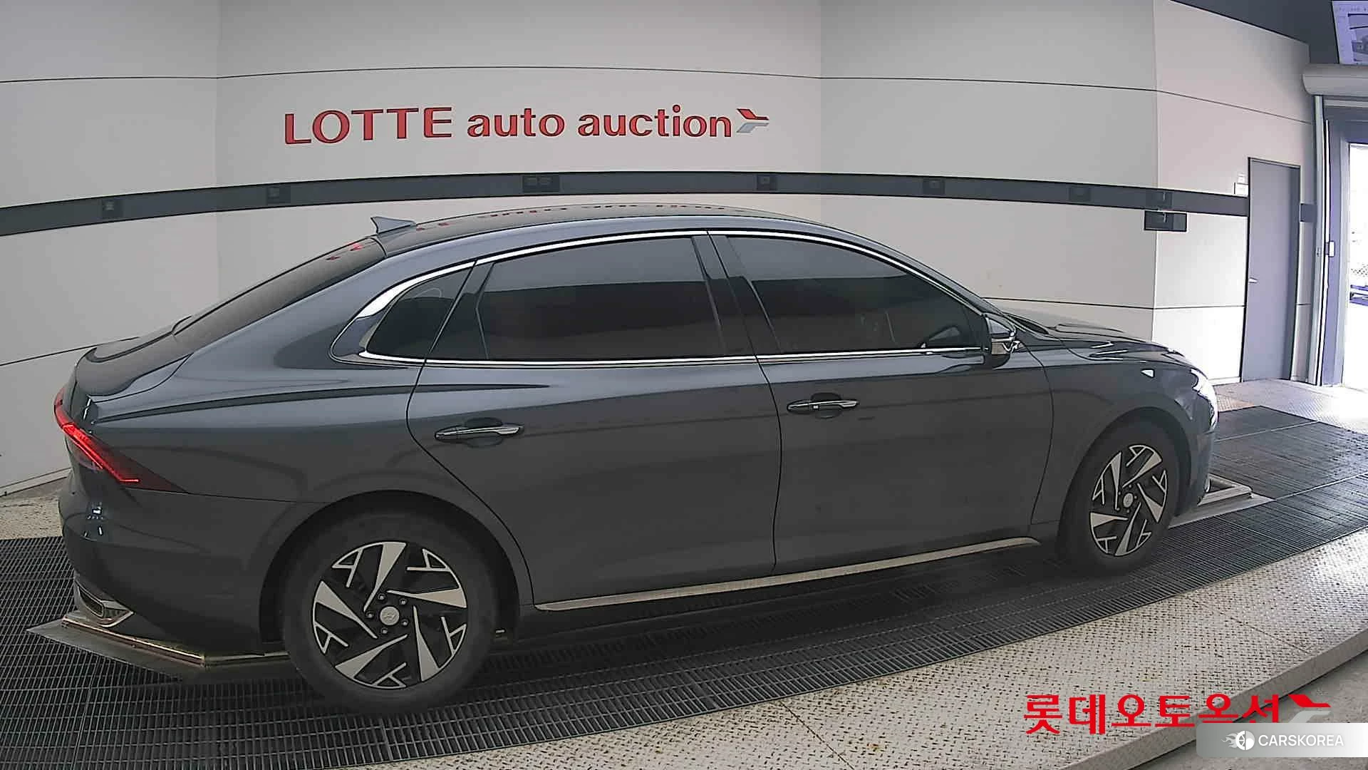 Hyundai Grandeur Hybrid id 4990061 из Кореи 9