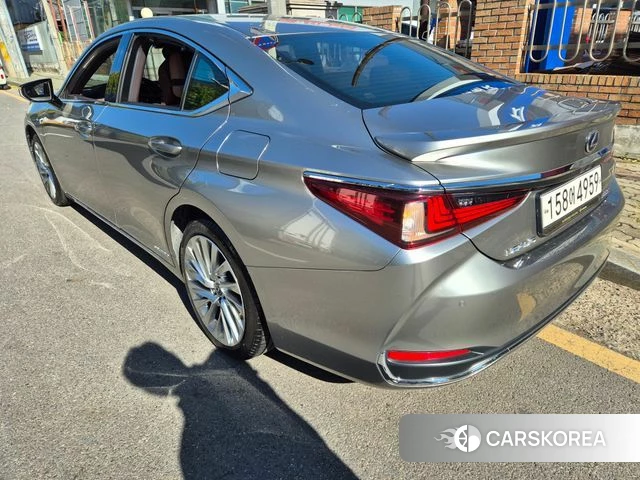 Lexus ES300h 7th generation id 5018089 из Кореи 9