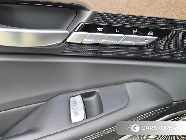 Genesis G90 id 4977964 из Кореи 9