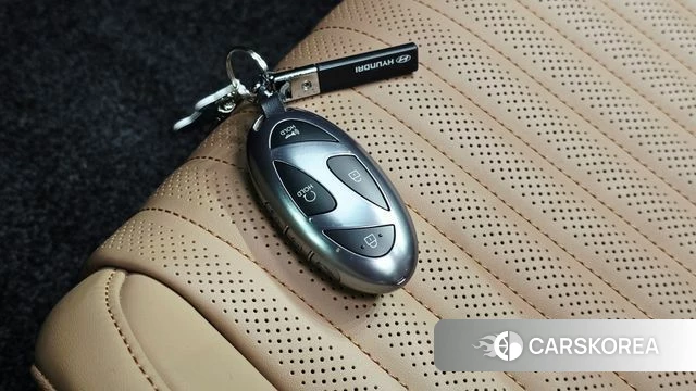 Hyundai Grandeur Hybrid (GN7) id 5045575 из Кореи 9