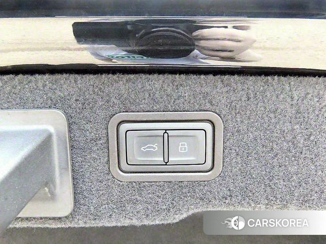 Audi A8 (D5) id 4895005 из Кореи 9