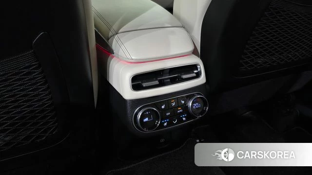 Genesis GV70 id 4981377 из Кореи 9