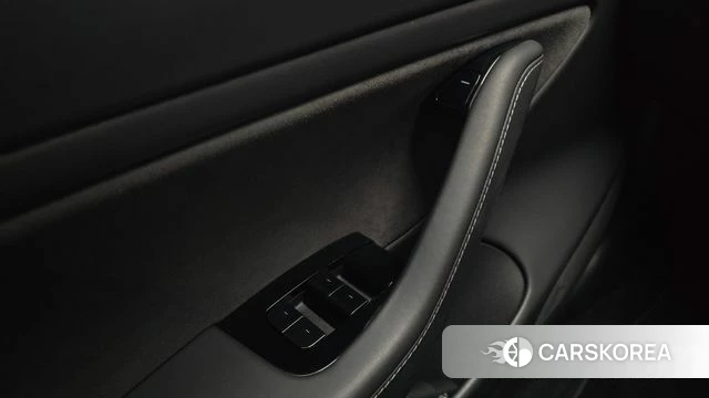 Tesla Model 3 id 4625749 из Кореи 9