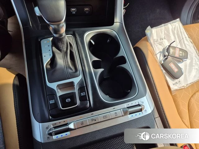 Kia Carnival 4th generation id 4996477 из Кореи 9