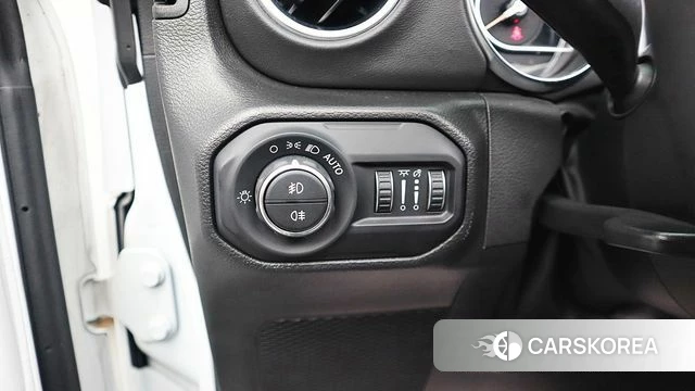 Jeep Wrangler (JL) id 4965154 из Кореи 9