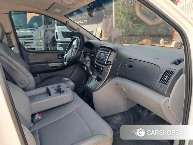 Hyundai The New Grand Starex id 4944130 из Кореи 9
