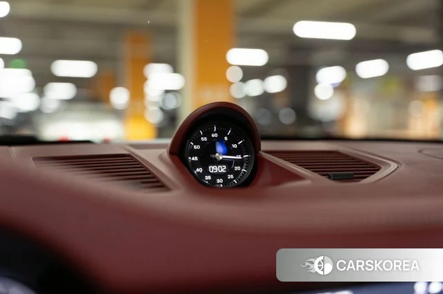 Porsche 911(992) id 4750768 из Кореи 9