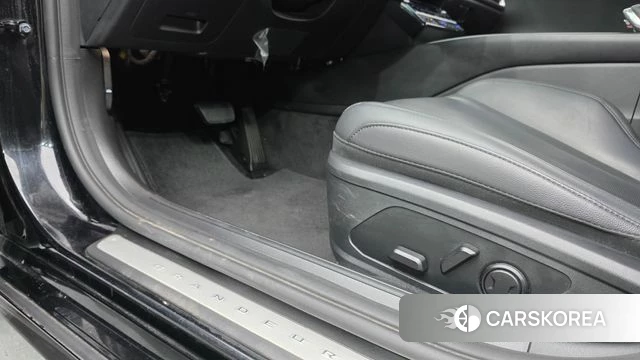 Hyundai Grandeur (GN7) id 4981064 из Кореи 9