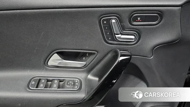 Mercedes-Benz A-Class W177 id 3687035 из Кореи 9