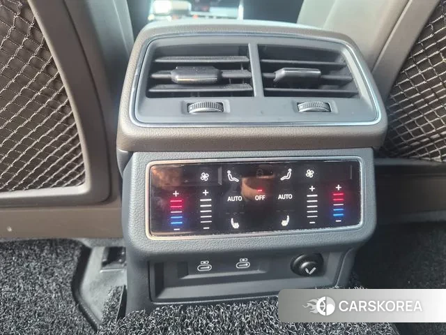 Audi A6 (C8) id 3776907 из Кореи 9