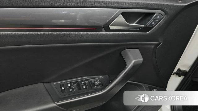 Volkswagen T-Roc id 4922722 из Кореи 9