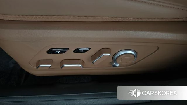 Hyundai Grandeur Hybrid (GN7) id 4778432 из Кореи 9