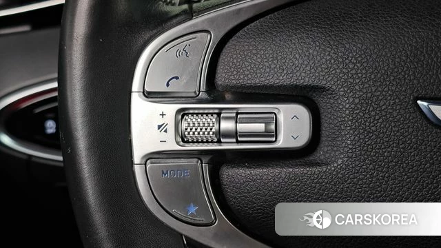 Genesis GV70 id 5028325 из Кореи 9