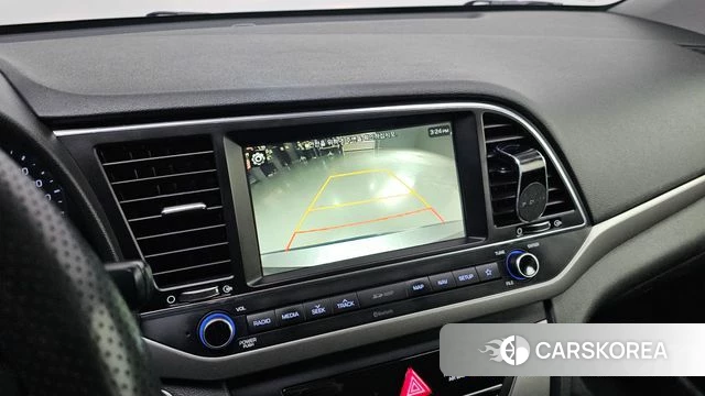 Hyundai Avante AD id 5024068 из Кореи 9