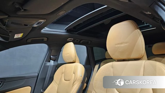 Volvo XC60 second Generation id 4496307 из Кореи 9