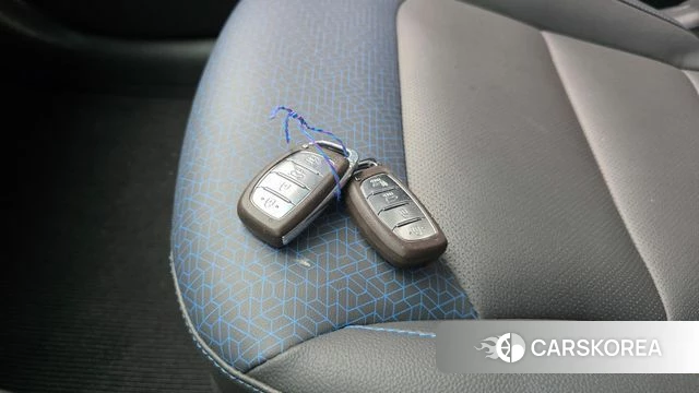 Hyundai Ionic Hybrid id 4647647 из Кореи 9