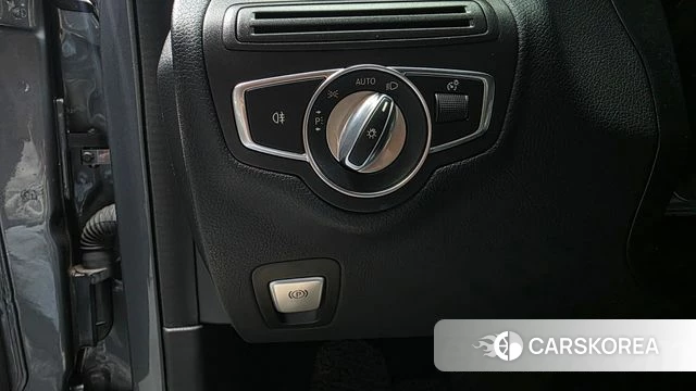 Mercedes-Benz C-Class W205 id 5023502 из Кореи 9