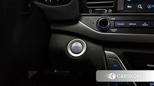 Hyundai Avante AD id 3754657 из Кореи 9