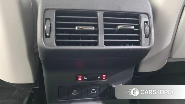 Land Rover Range Rover Velar id 4714848 из Кореи 9