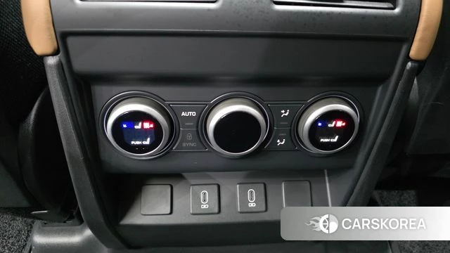 Land Rover Defender (L663) id 5025858 из Кореи 9