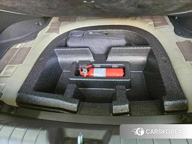 Hyundai Grandeur Hybrid (GN7) id 5001777 из Кореи 9