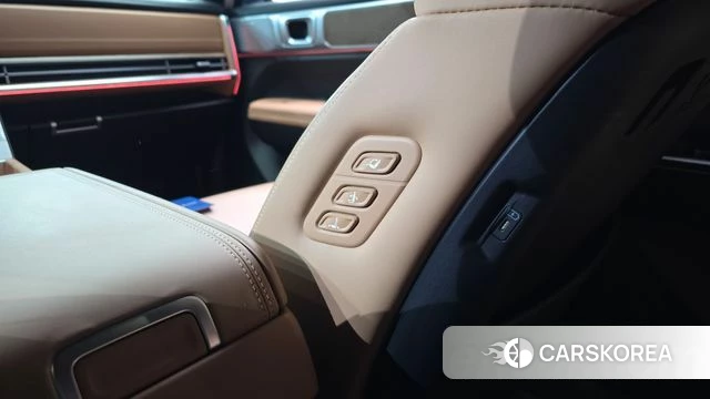 Hyundai Santa Fe (MX5) id 4710868 из Кореи 9