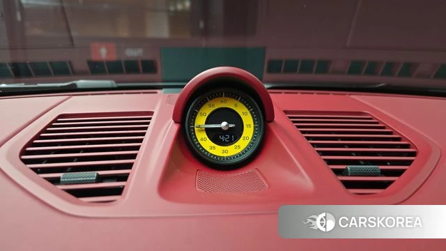 Porsche 911(992) id 5020718 из Кореи 9