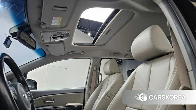 Kia All New Carnival id 5042225 из Кореи 9