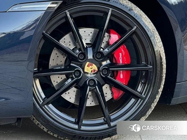 Porsche 911(992) id 4943097 из Кореи 9