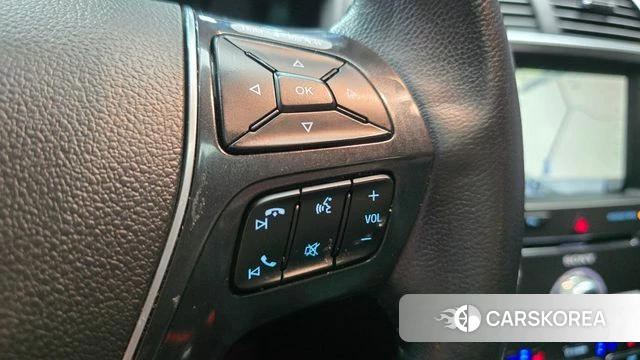 Ford Explorer id 4937706 из Кореи 9
