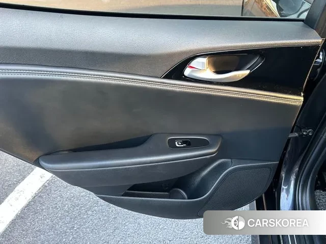 Kia Stinger id 3460331 из Кореи 9