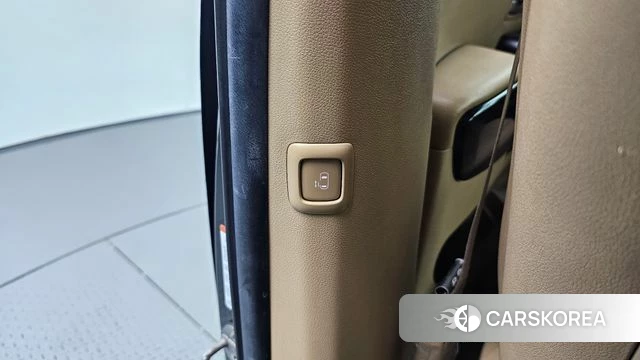 Kia The New Carnival id 4998456 из Кореи 9