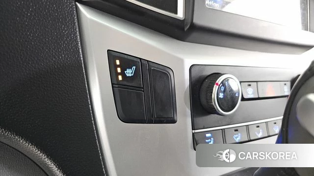 Hyundai The New Grand Starex id 4530432 из Кореи 9